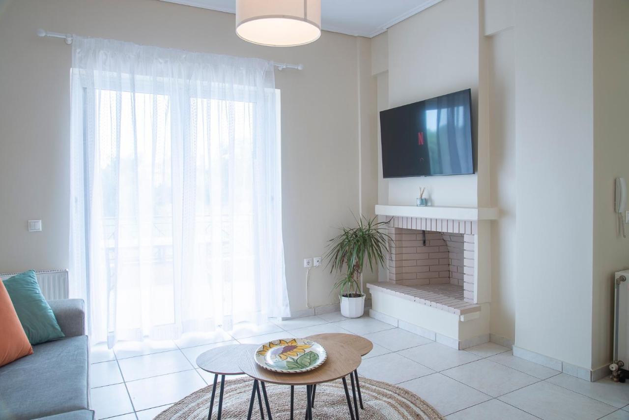 Helios: Charming Beach Home Next To Crystal Waters Néa Mákri 외부 사진