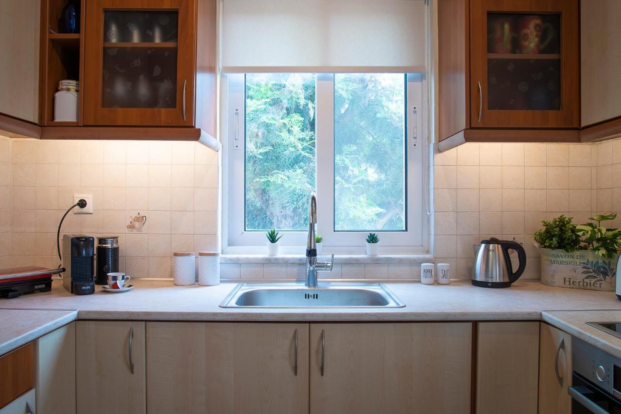 Helios: Charming Beach Home Next To Crystal Waters Néa Mákri 외부 사진