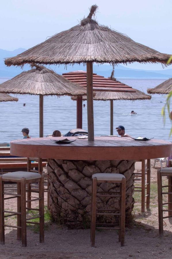 Helios: Charming Beach Home Next To Crystal Waters Néa Mákri 외부 사진